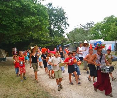 Unterhaltungs Camping Le Pontet